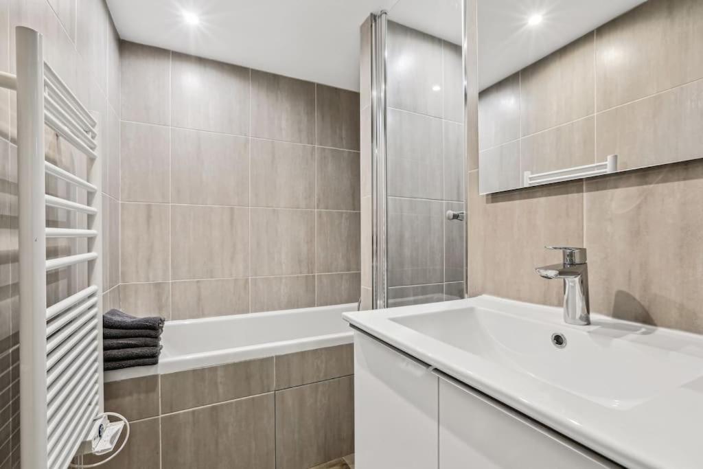 03 Tour Eiffel Appartement Pour 7 Personnes 巴黎 外观 照片